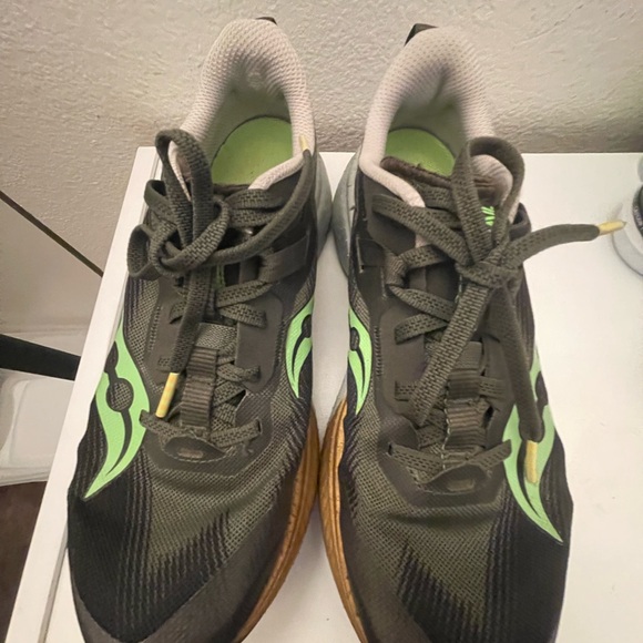 Saucony Endorphin Edge 'Umbra Slime' 7.5 - Picture 4 of 6